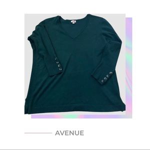 Women’s Avenue Laced-Up Sleeve Sweater 18/20